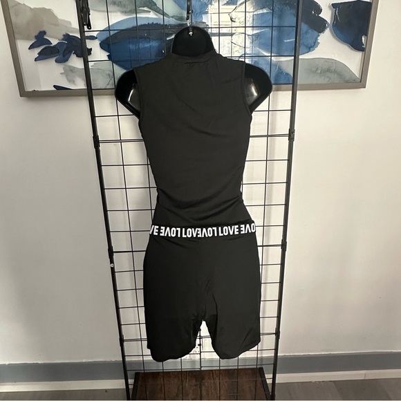 BLACK LETTER BAND PATCH FISHNET DESIGN TOP SHORTS SET - Picture 9 of 13